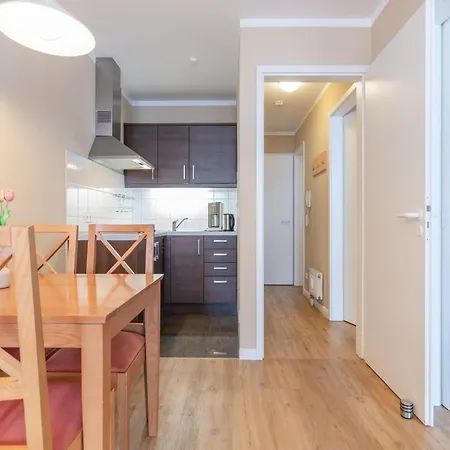 Apartment Attraktive Fuer 4 Mit Balkon Und Wlan In *