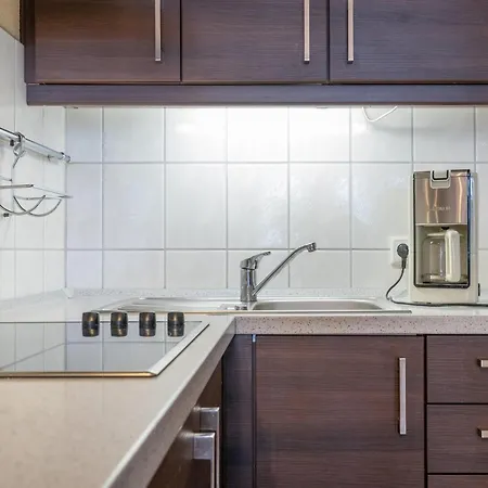 Attraktive Fuer 4 Mit Balkon Und Wlan In Apartment